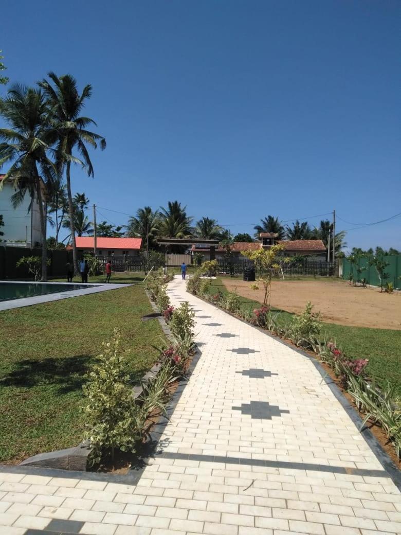 Blue Beach Villa Ваддува Экстерьер фото