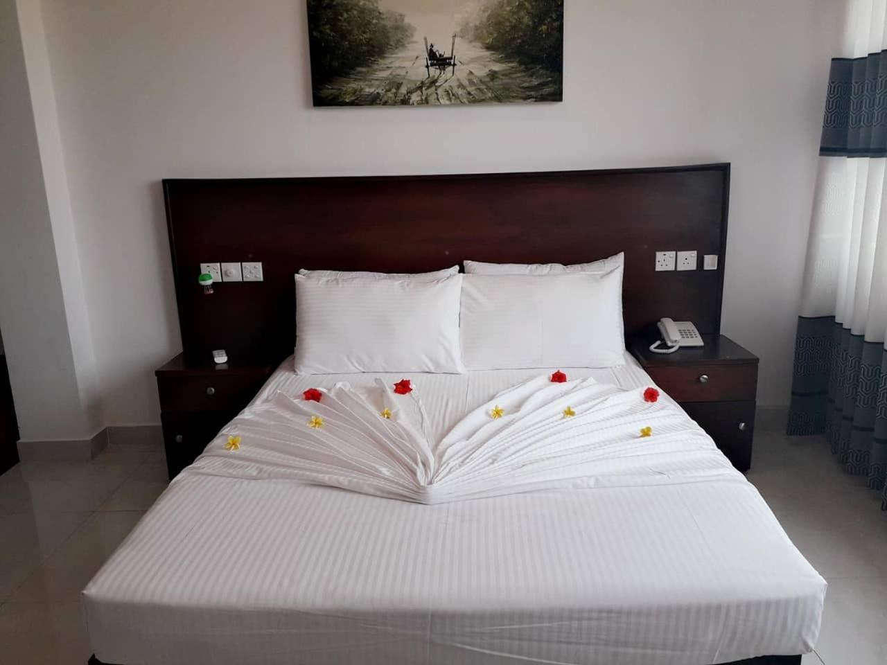 Blue Beach Villa Ваддува Экстерьер фото
